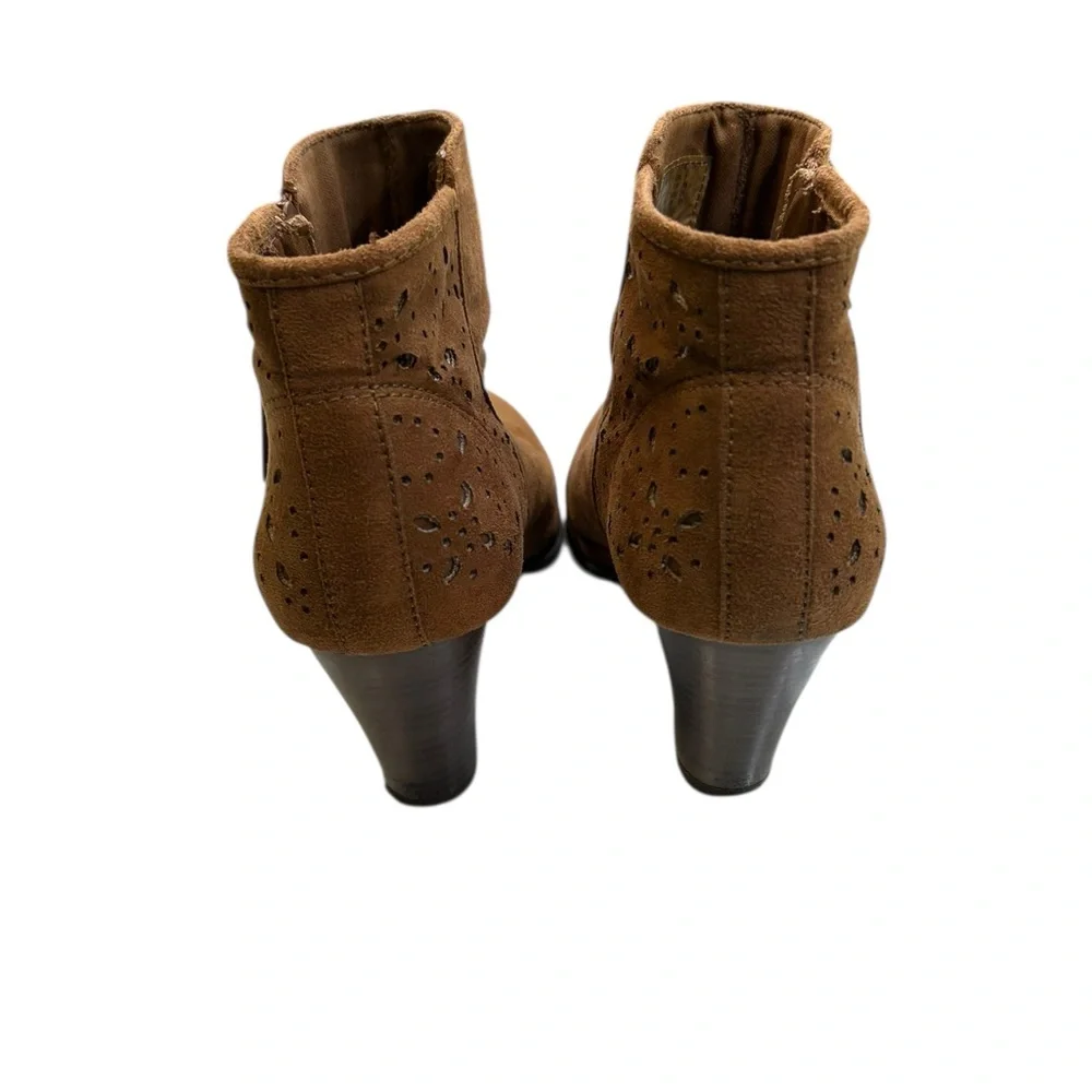 American Eagle by Payless Tan Ankle Boots Booties Suede Y2K western 7